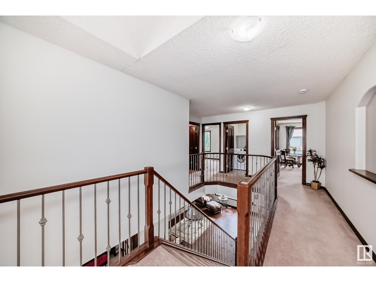 Photo 24 of 6406 Sandin Cr Nw, Edmonton AB
