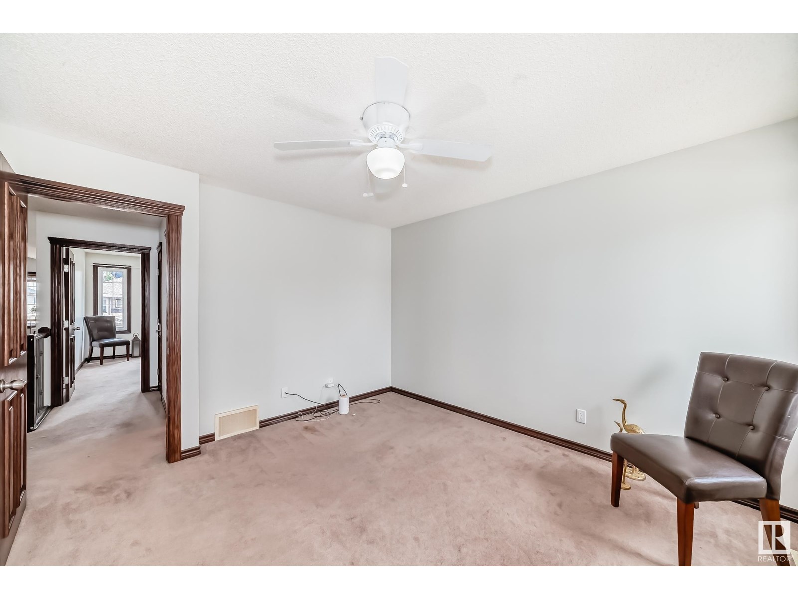 Photo 39 of 6406 Sandin Cr Nw, Edmonton AB