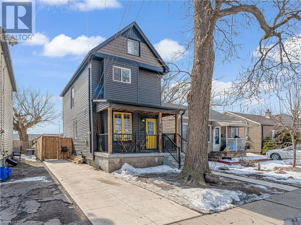 Photo 3 of 174 Mcanulty Boulevard, Hamilton ON