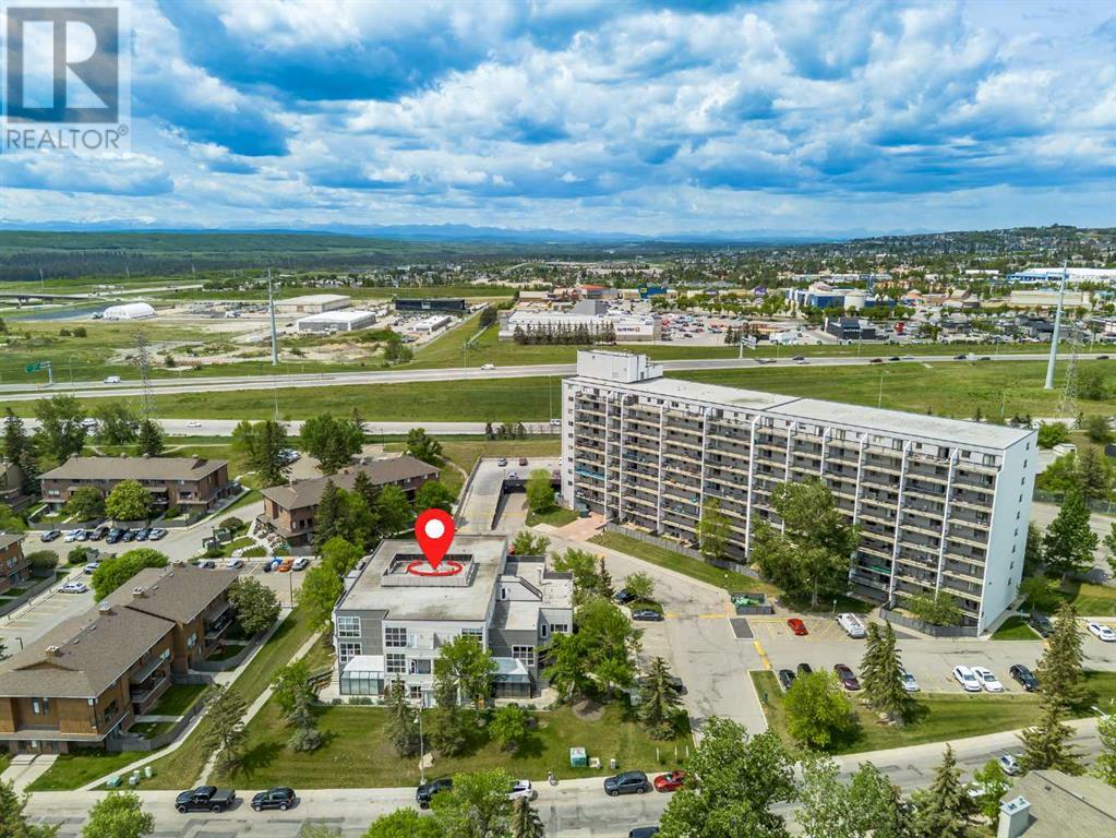 Single Family House Loft for Sale in   Glamis Drive SW Glamorgan Calgary 