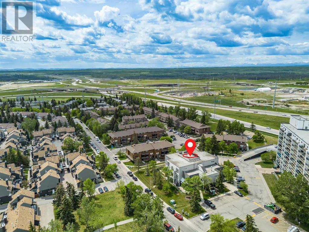 Single Family House Loft for Sale in   Glamis Drive SW Glamorgan Calgary 