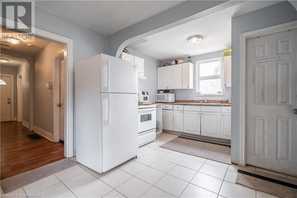 Photo 2 of 241 West 5th Street, Hamilton ON