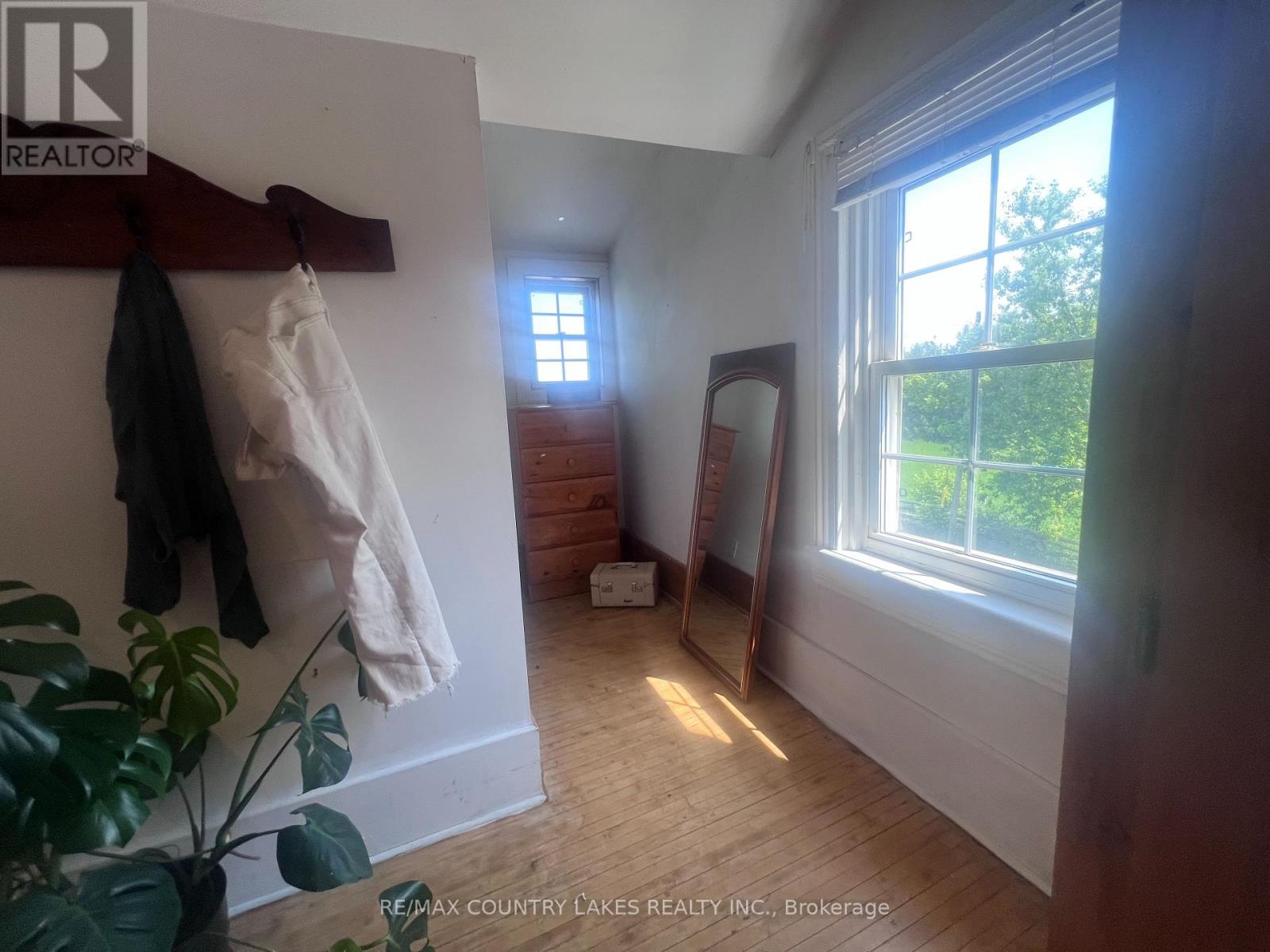 Photo 16 of 1280 Canal Road, Ramara ON