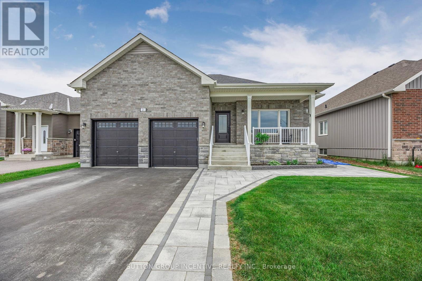 Photo 15 of 21 Beverly Street, Springwater ON