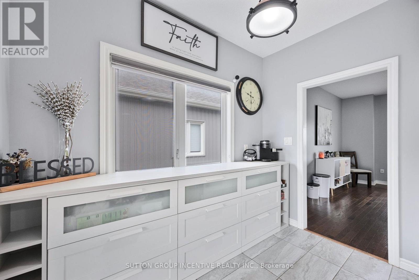Photo 35 of 21 Beverly Street, Springwater ON