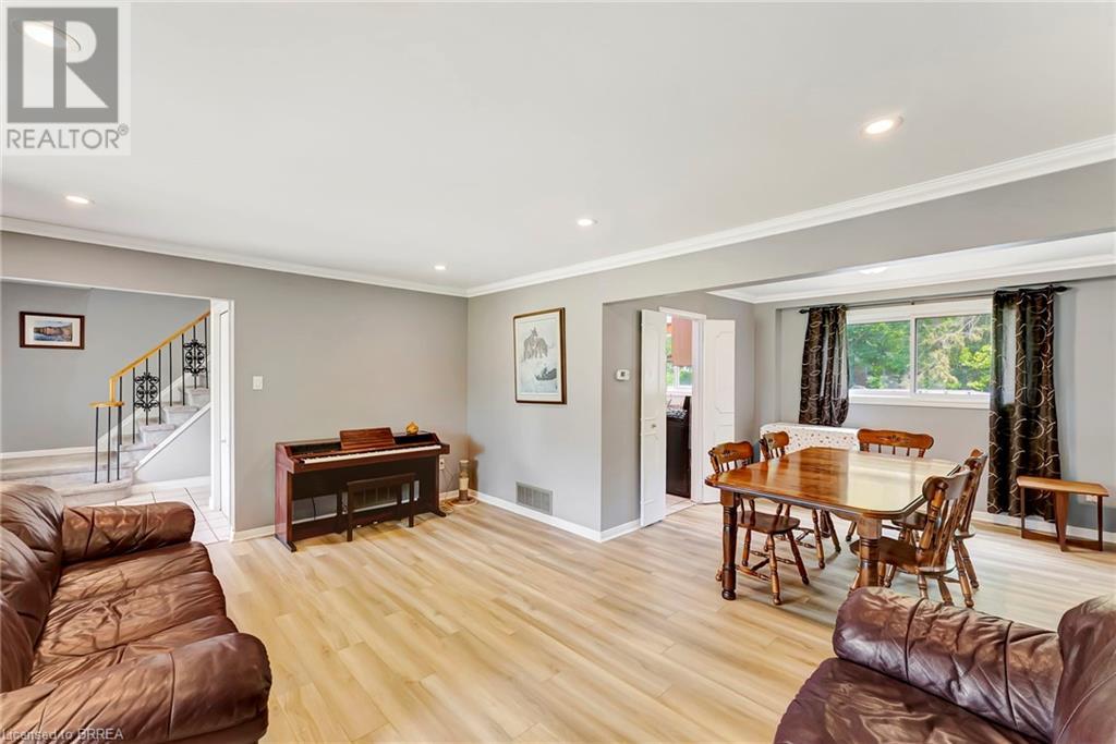 Photo 27 of 307 Erindale Drive, Burlington ON