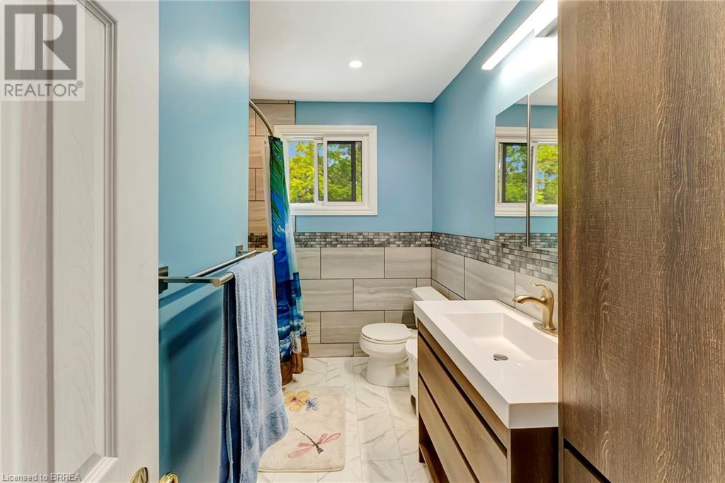 Photo 42 of 307 Erindale Drive, Burlington ON