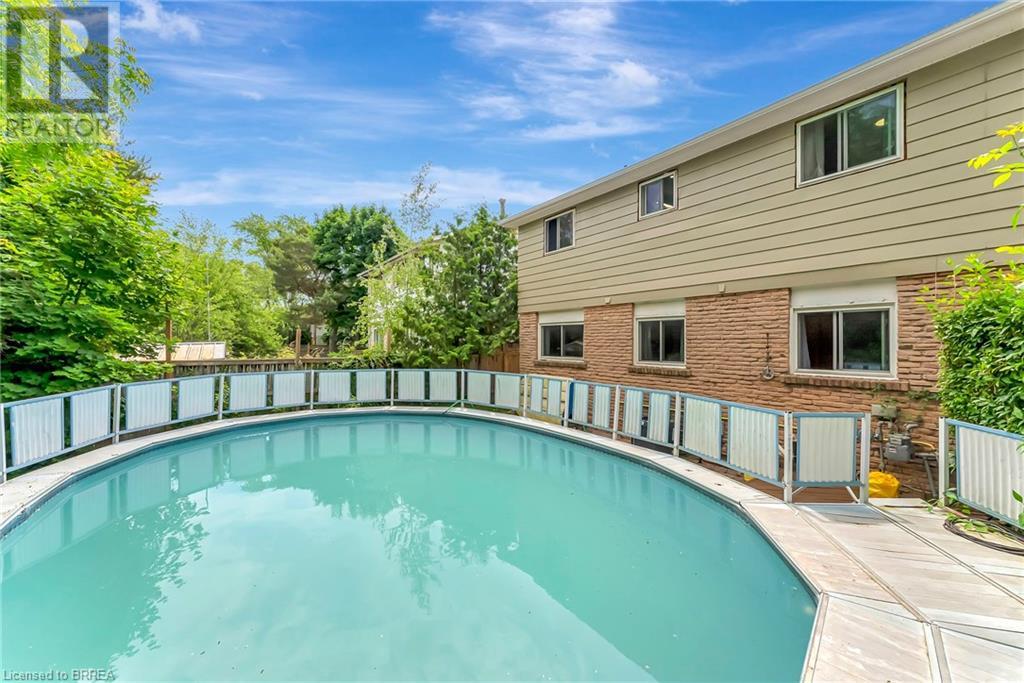 Photo 31 of 307 Erindale Drive, Burlington ON