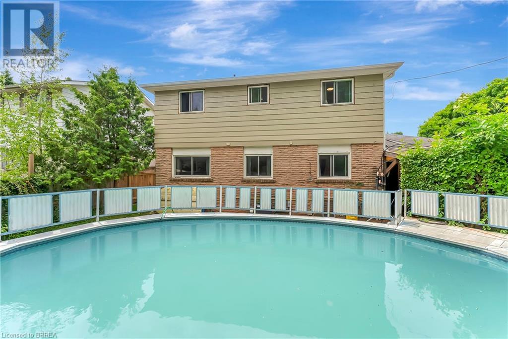 Photo 33 of 307 Erindale Drive, Burlington ON
