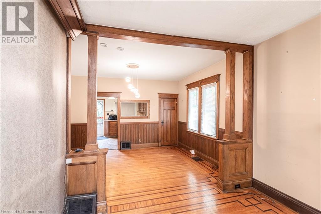 Photo 10 of 11 Grafton Avenue, Hamilton ON