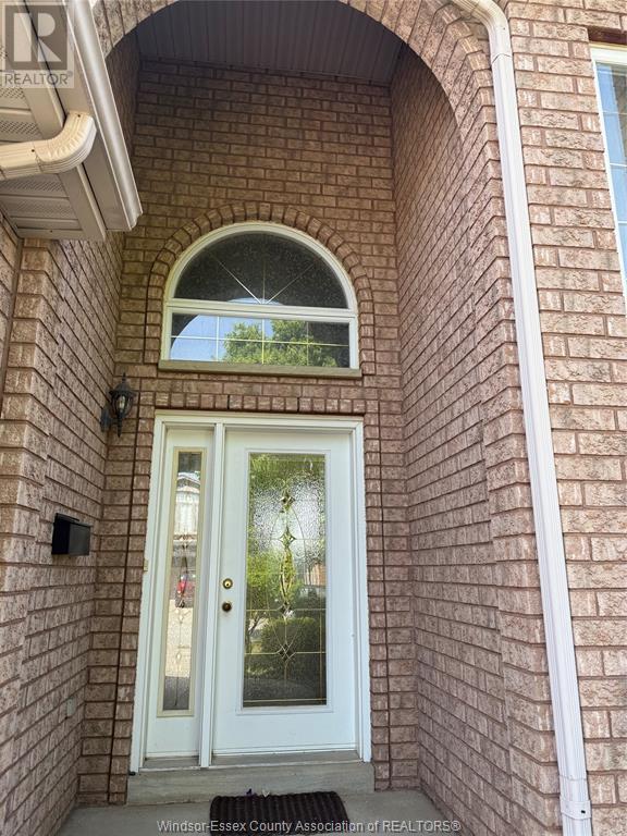 Photo 7 of 4552 Osaka Circle, Windsor ON