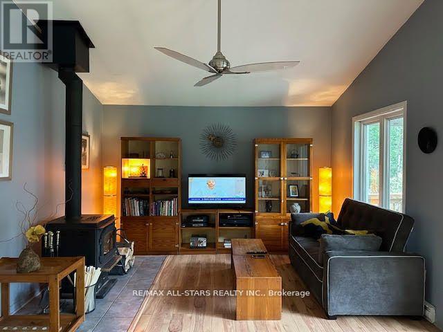 Photo 6 of 33 Edwina Drive, Trent Lakes ON