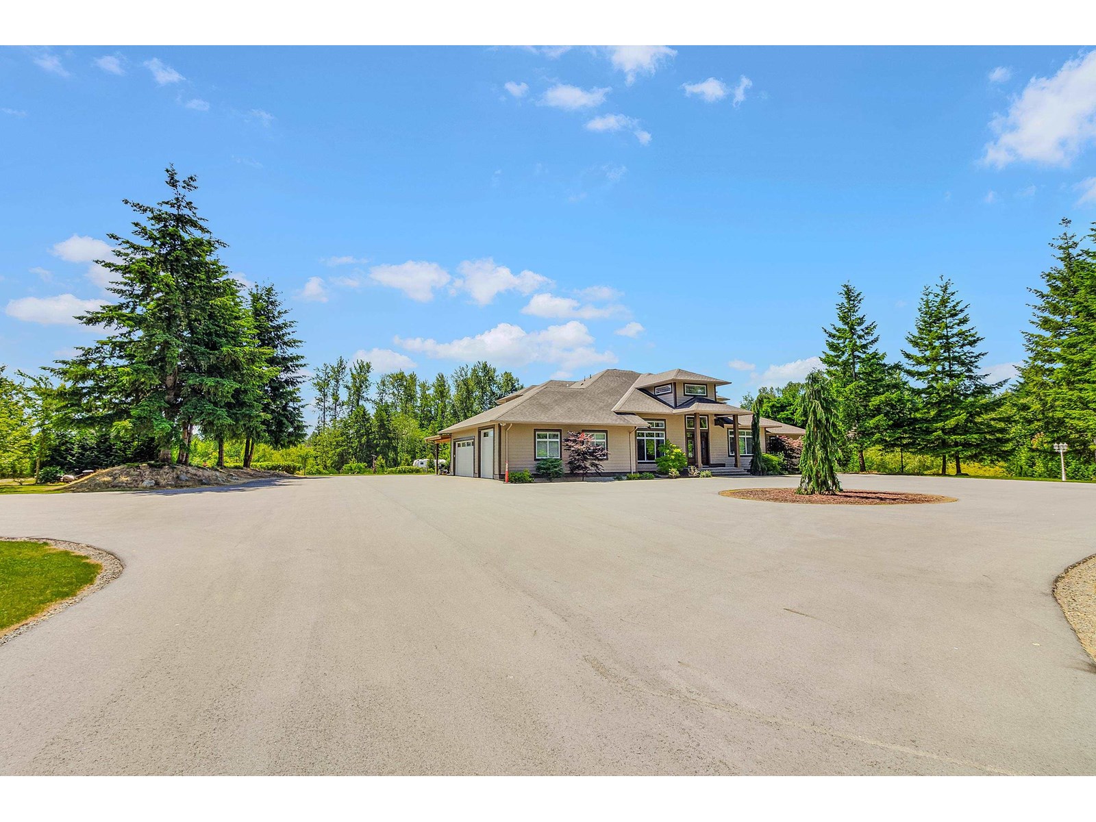 Photo 8 of 26972 60 Avenue, Langley BC