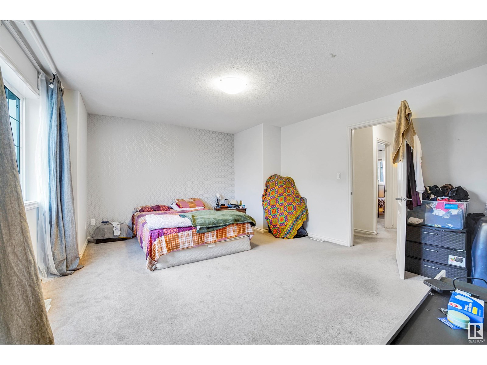 Photo 30 of 3019 22 Av Nw, Edmonton AB