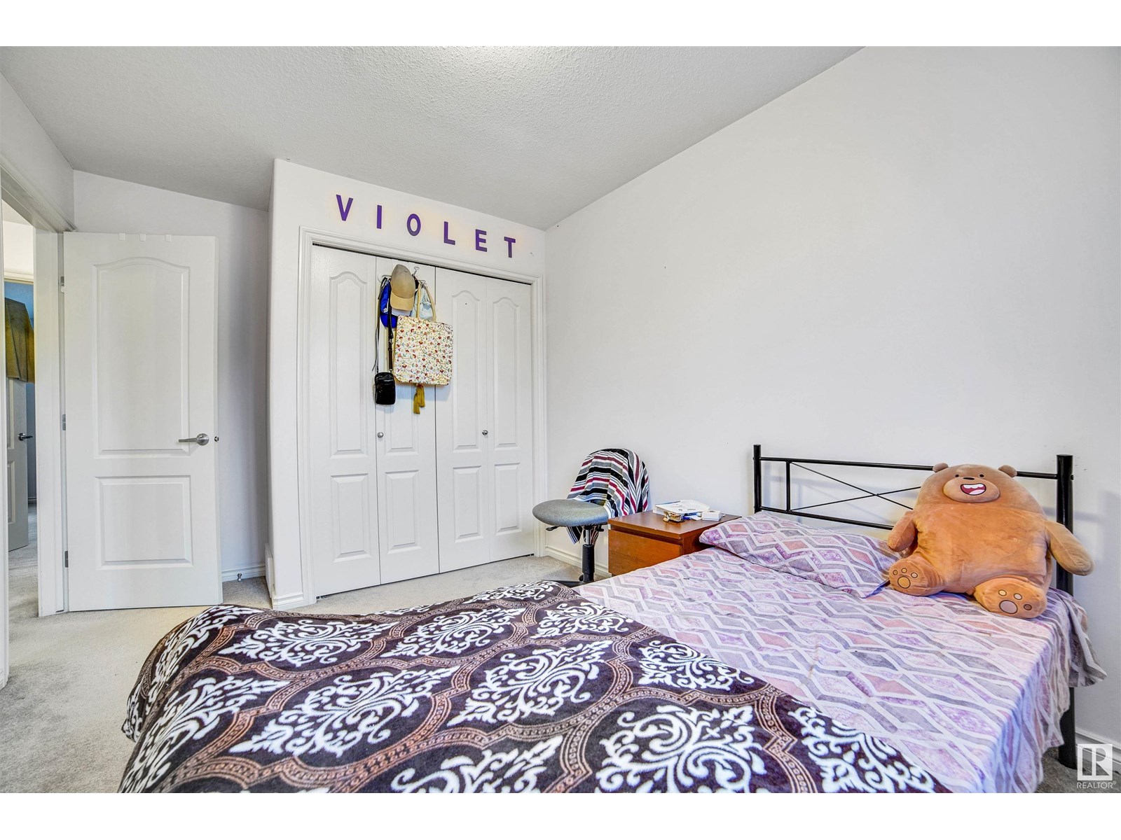 Photo 6 of 3019 22 Av Nw, Edmonton AB