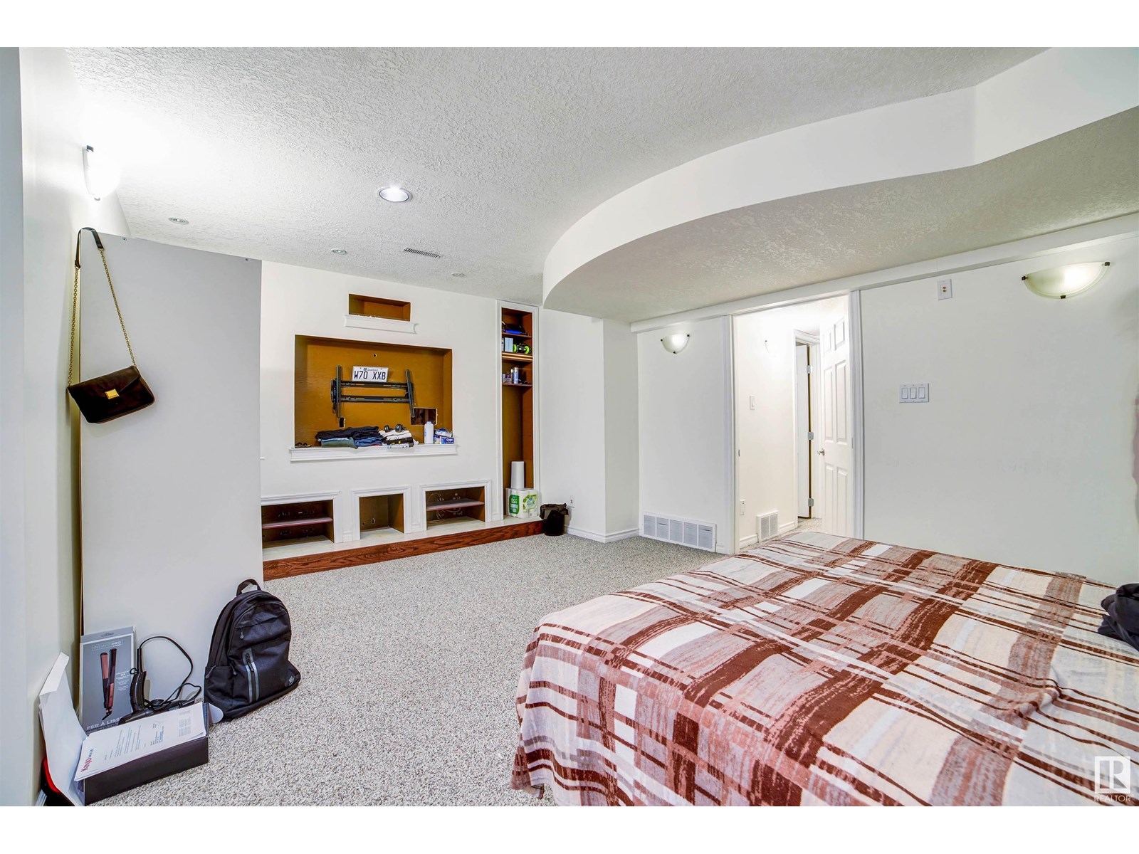Photo 40 of 3019 22 Av Nw, Edmonton AB