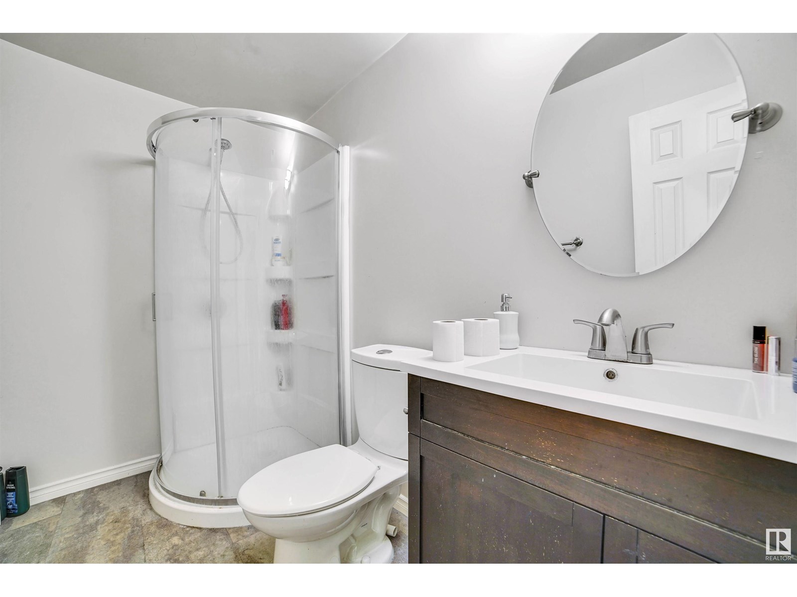 Photo 14 of 3019 22 Av Nw, Edmonton AB