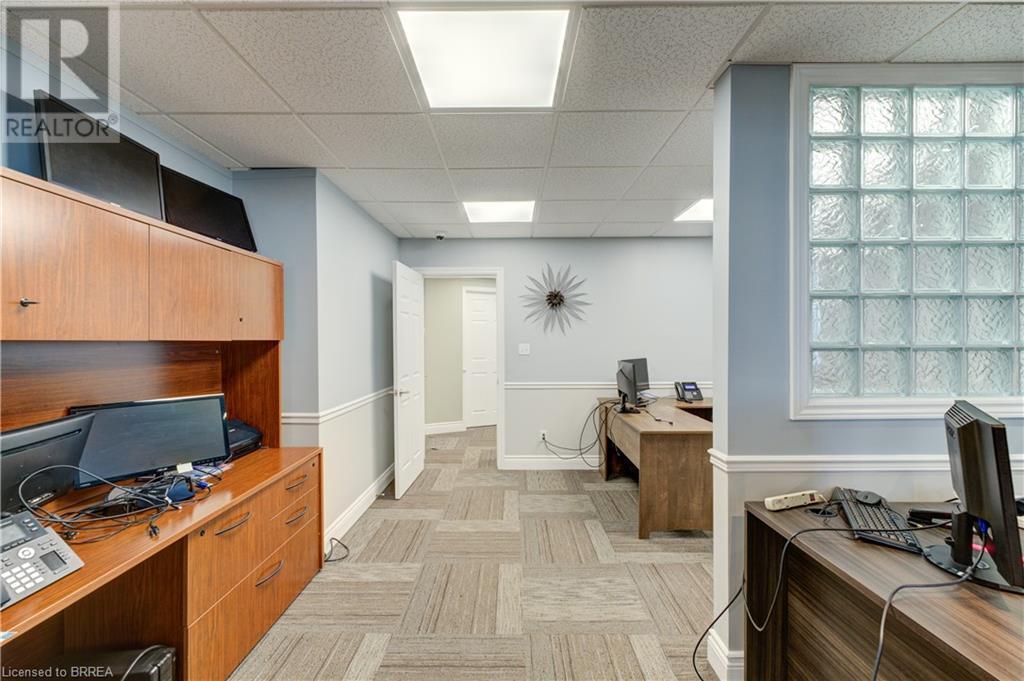Photo 13 of 127 Charing Cross Street, Brantford ON
