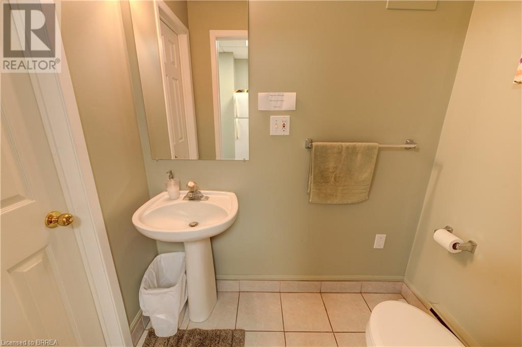 Photo 19 of 127 Charing Cross Street, Brantford ON