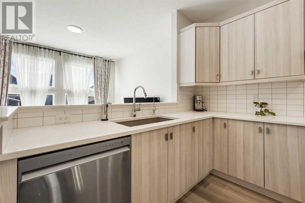 Single Family House for Sale in  Heirloom Crescent SE Rangeview Calgary 