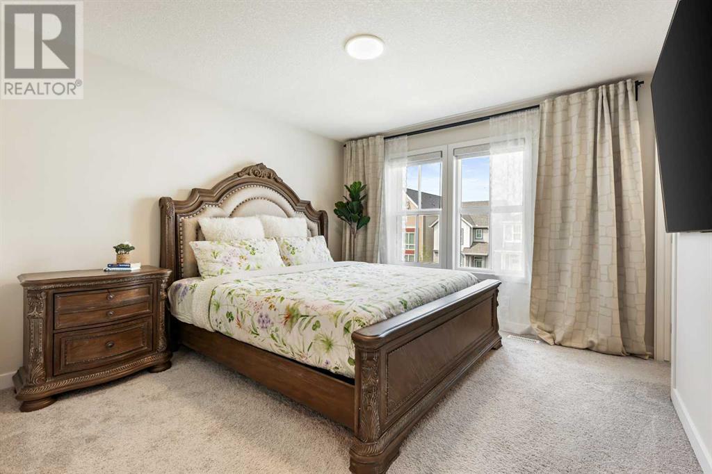 Single Family House for Sale in  Heirloom Crescent SE Rangeview Calgary 