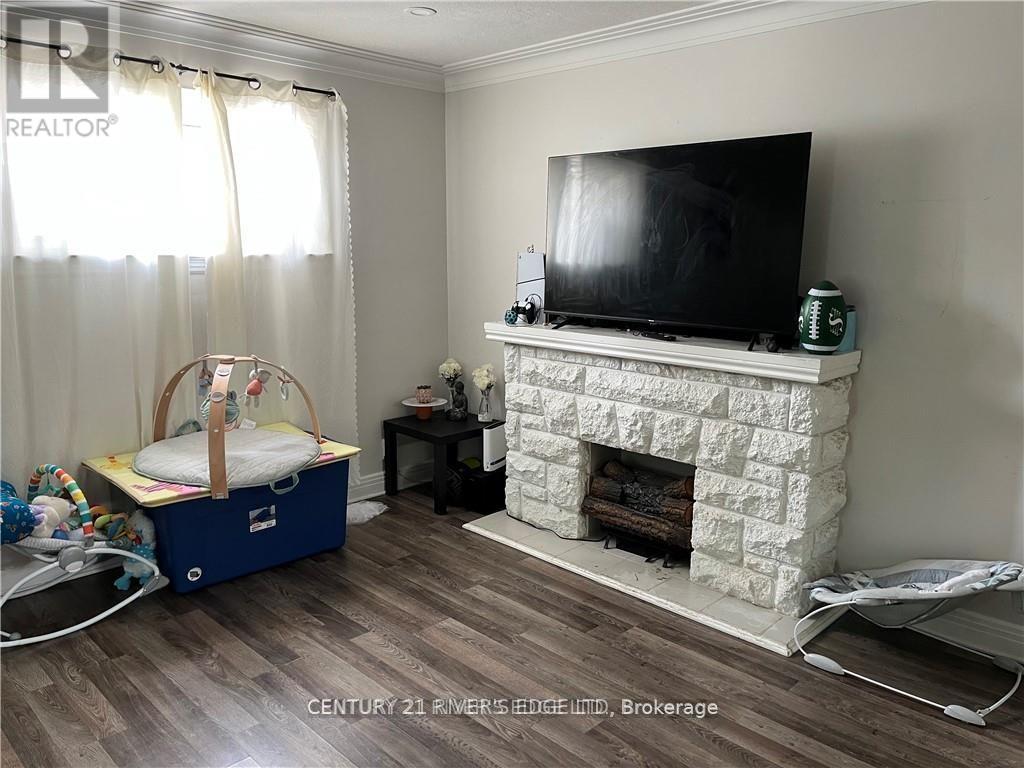 Photo 4 of 620 First Street E, Cornwall ON