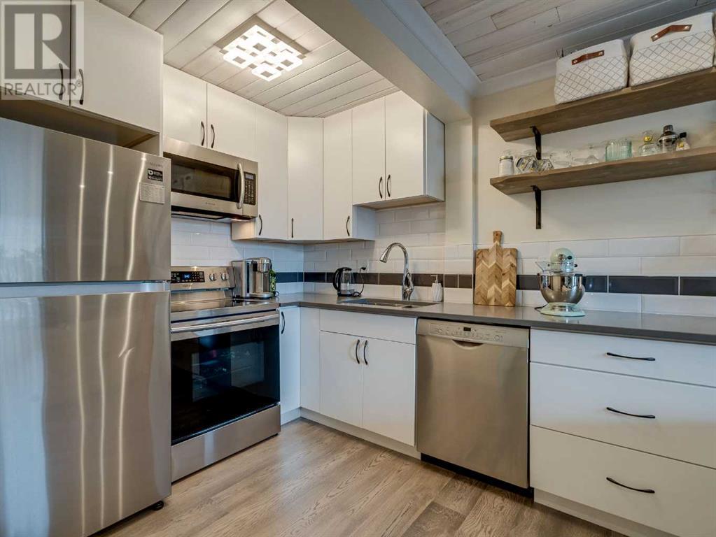Single Family House for Sale in    Avenue SW Mission Calgary 