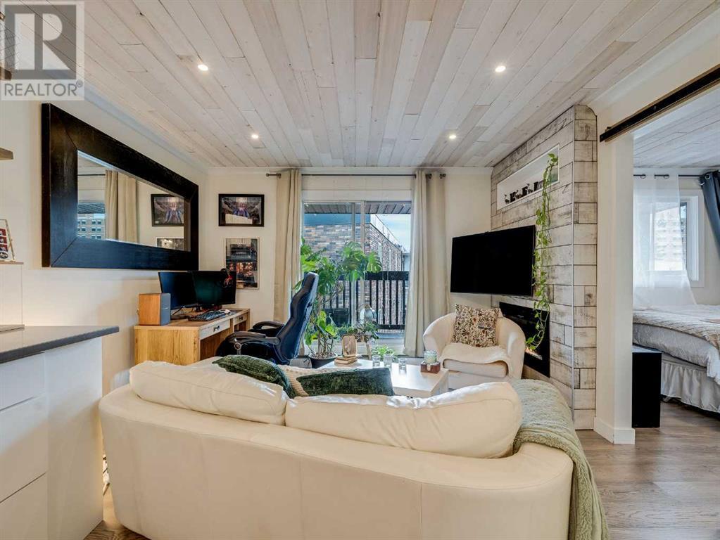 Single Family House for Sale in    Avenue SW Mission Calgary 