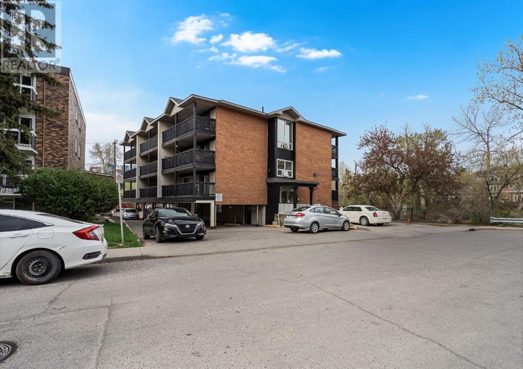 Single Family House for Sale in    Avenue SW Mission Calgary 