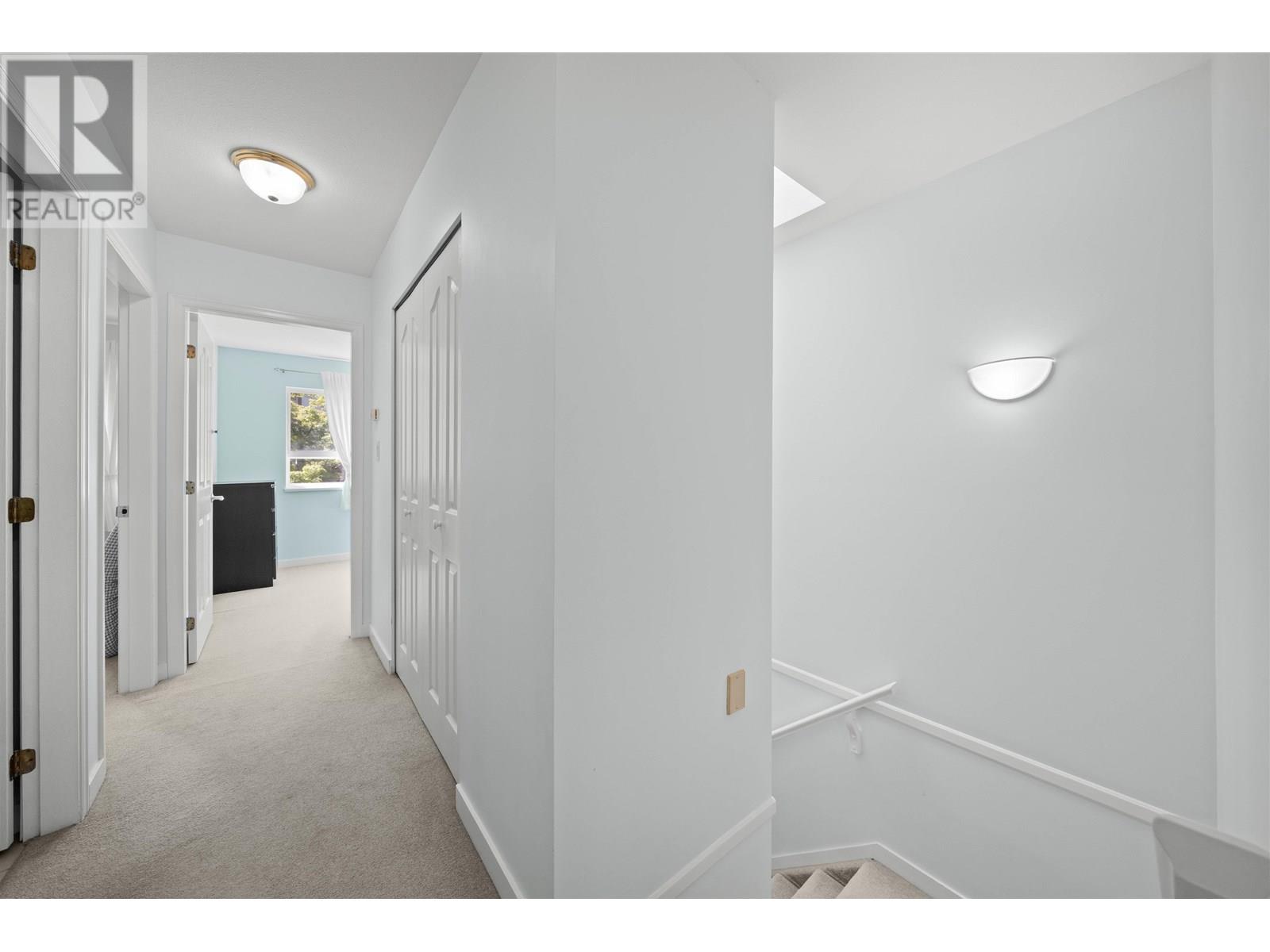 3 4238 BOND STREET, Burnaby
