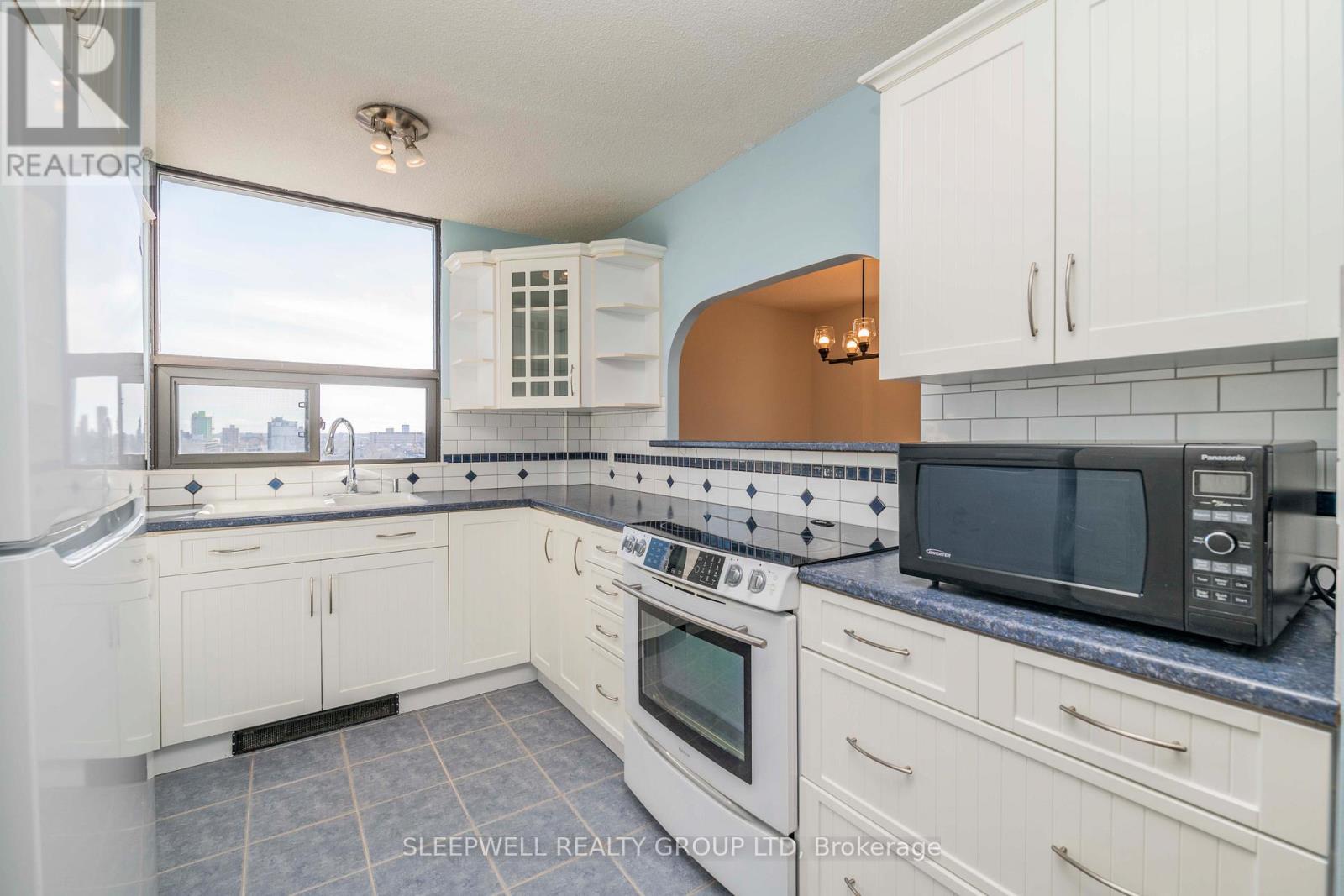 Photo 12 of 704 40 Arthur Street, Ottawa ON