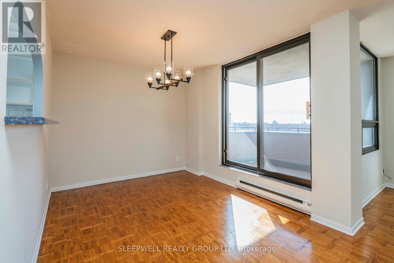 Photo 9 of 704 40 Arthur Street, Ottawa ON