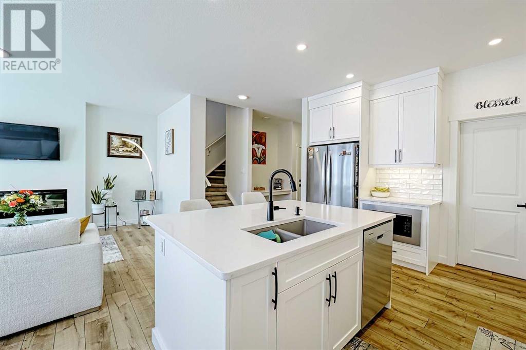 Photo 1 of 25 Belmont Green Sw, Calgary AB