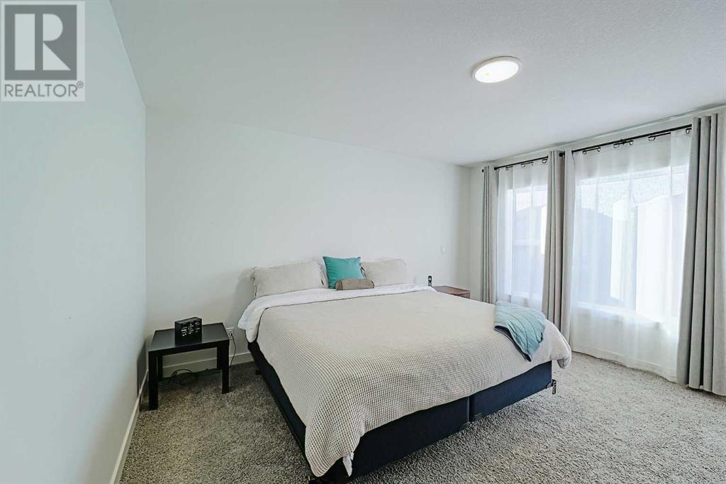 Photo 5 of 25 Belmont Green Sw, Calgary AB
