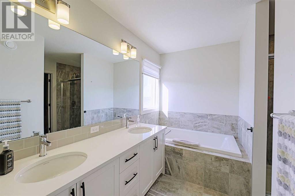 Photo 2 of 25 Belmont Green Sw, Calgary AB