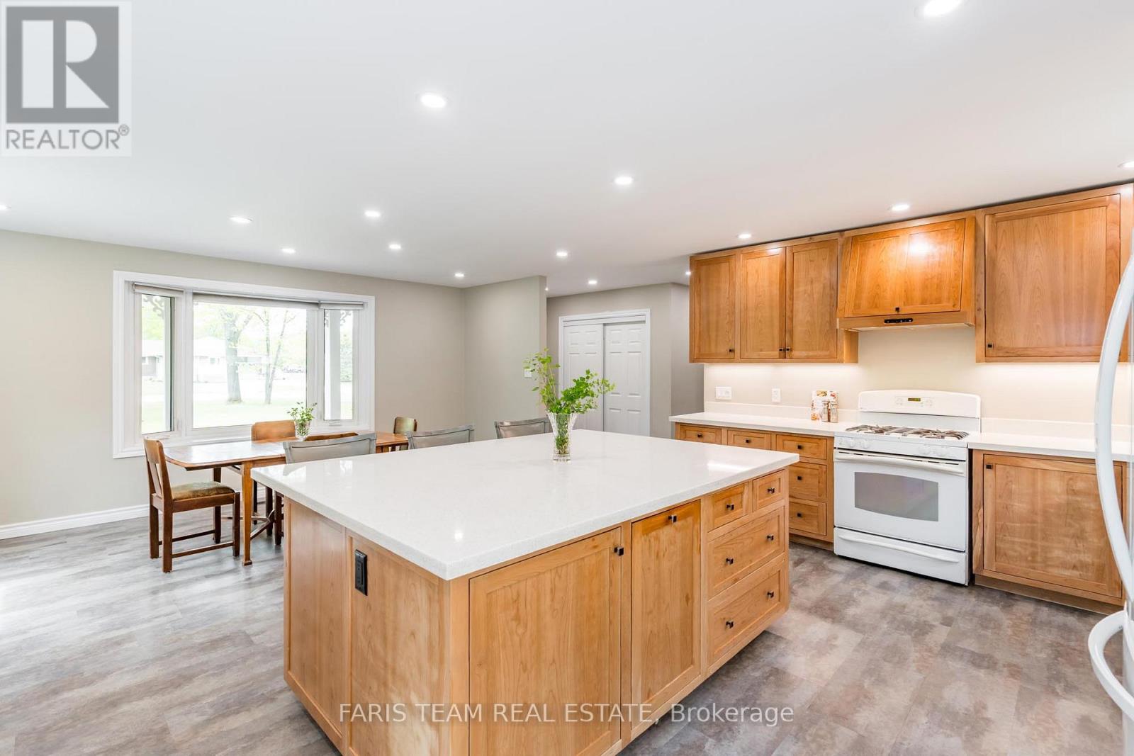 Photo 23 of 1941 Vespra Valley Road, Springwater ON