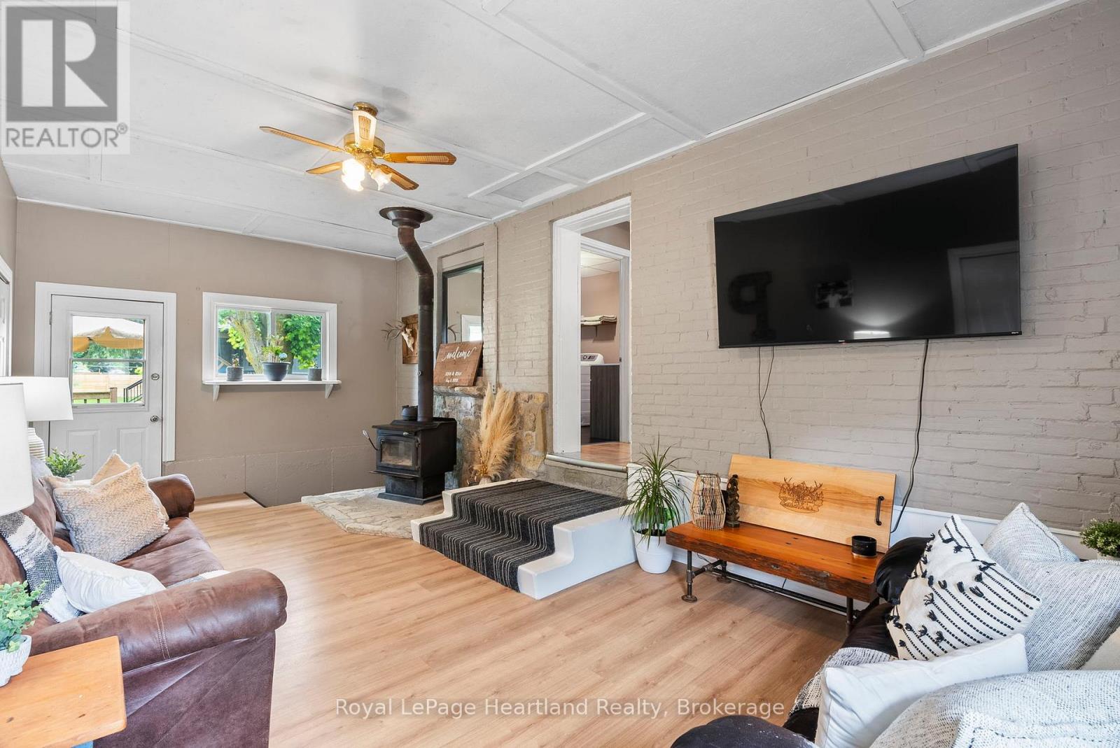 Photo 8 of 33 Allan Street, Minto ON