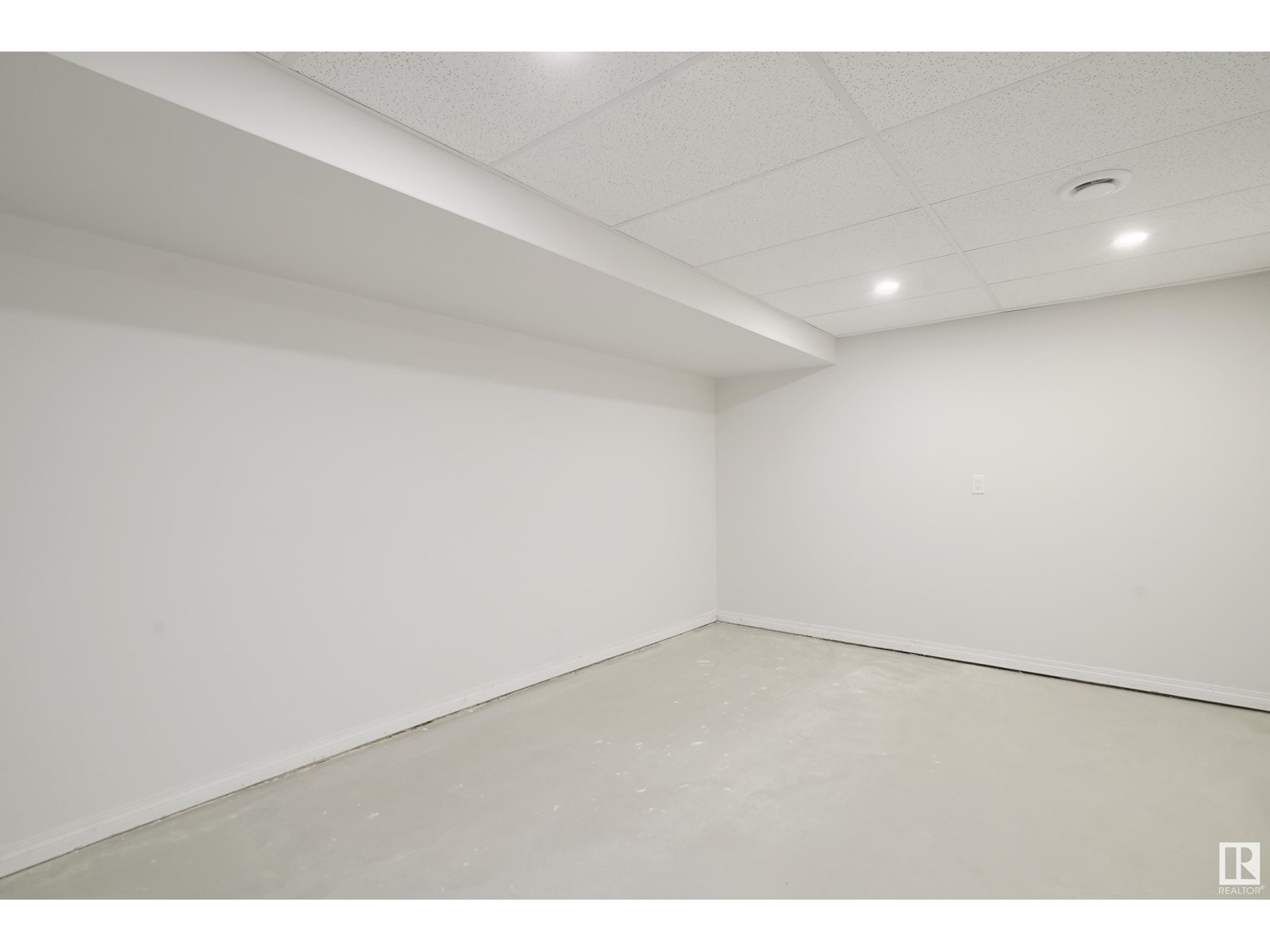 17751 95 ST NW - Image 33