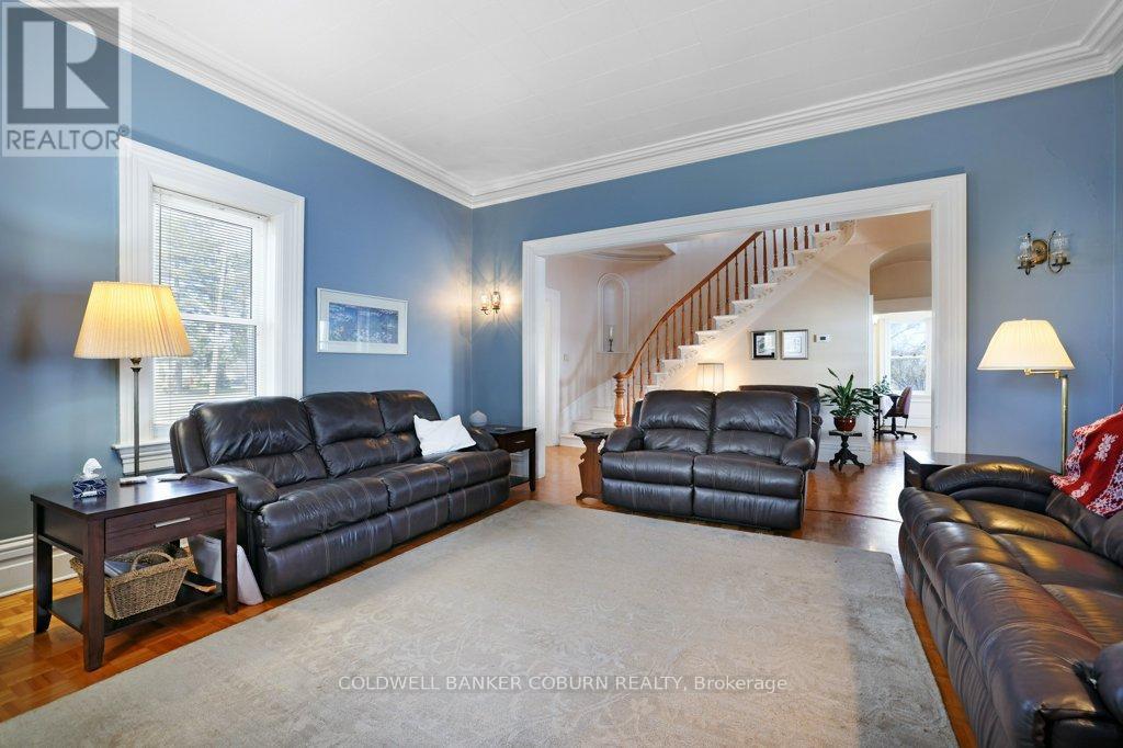Photo 11 of 81 Lakeshore Drive, South Dundas ON