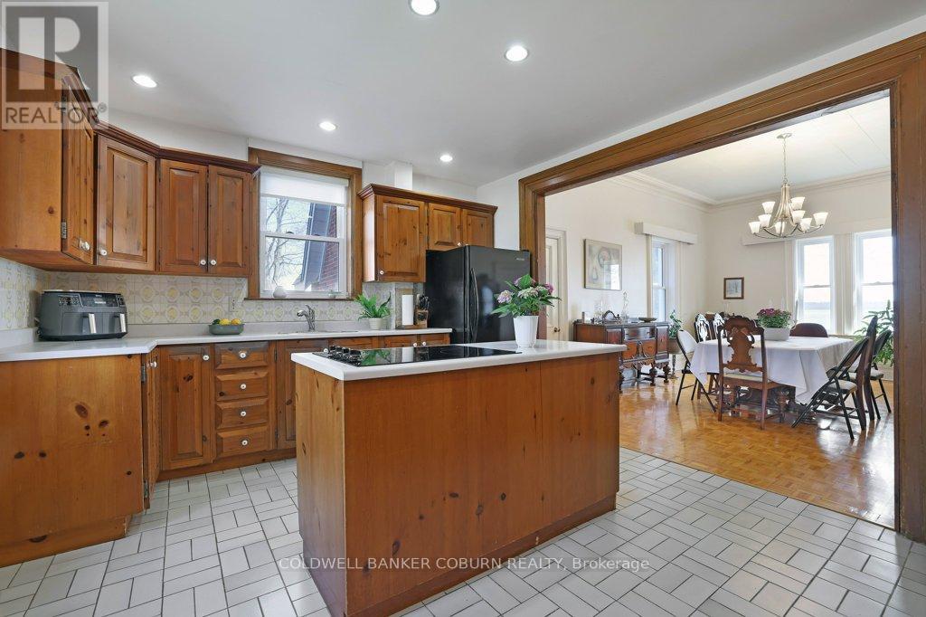 Photo 13 of 81 Lakeshore Drive, South Dundas ON