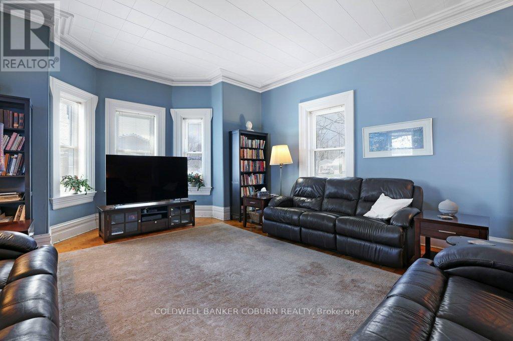 Photo 10 of 81 Lakeshore Drive, South Dundas ON