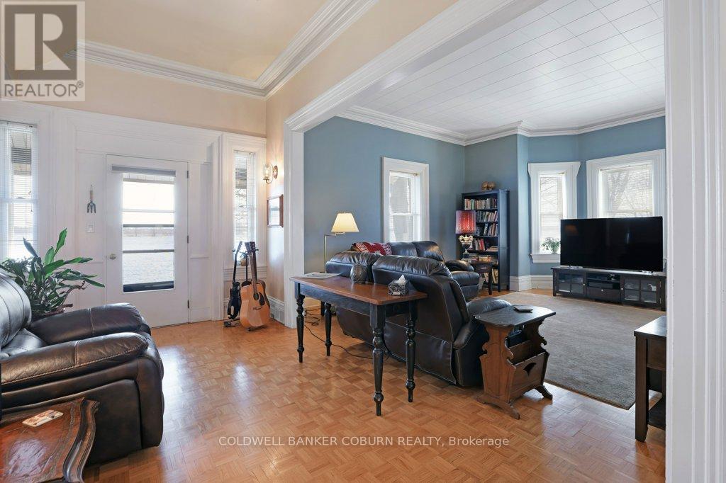 Photo 7 of 81 Lakeshore Drive, South Dundas ON