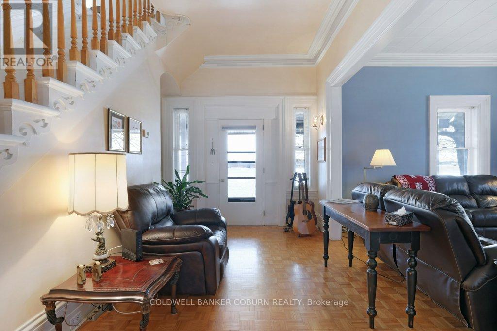 Photo 6 of 81 Lakeshore Drive, South Dundas ON