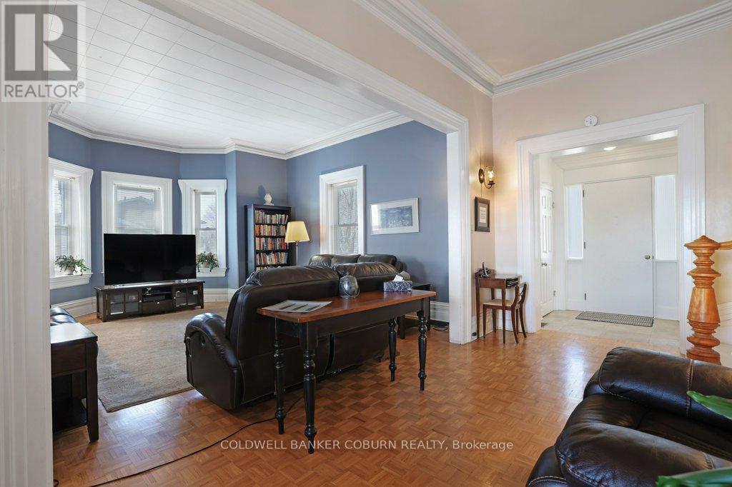 Photo 8 of 81 Lakeshore Drive, South Dundas ON