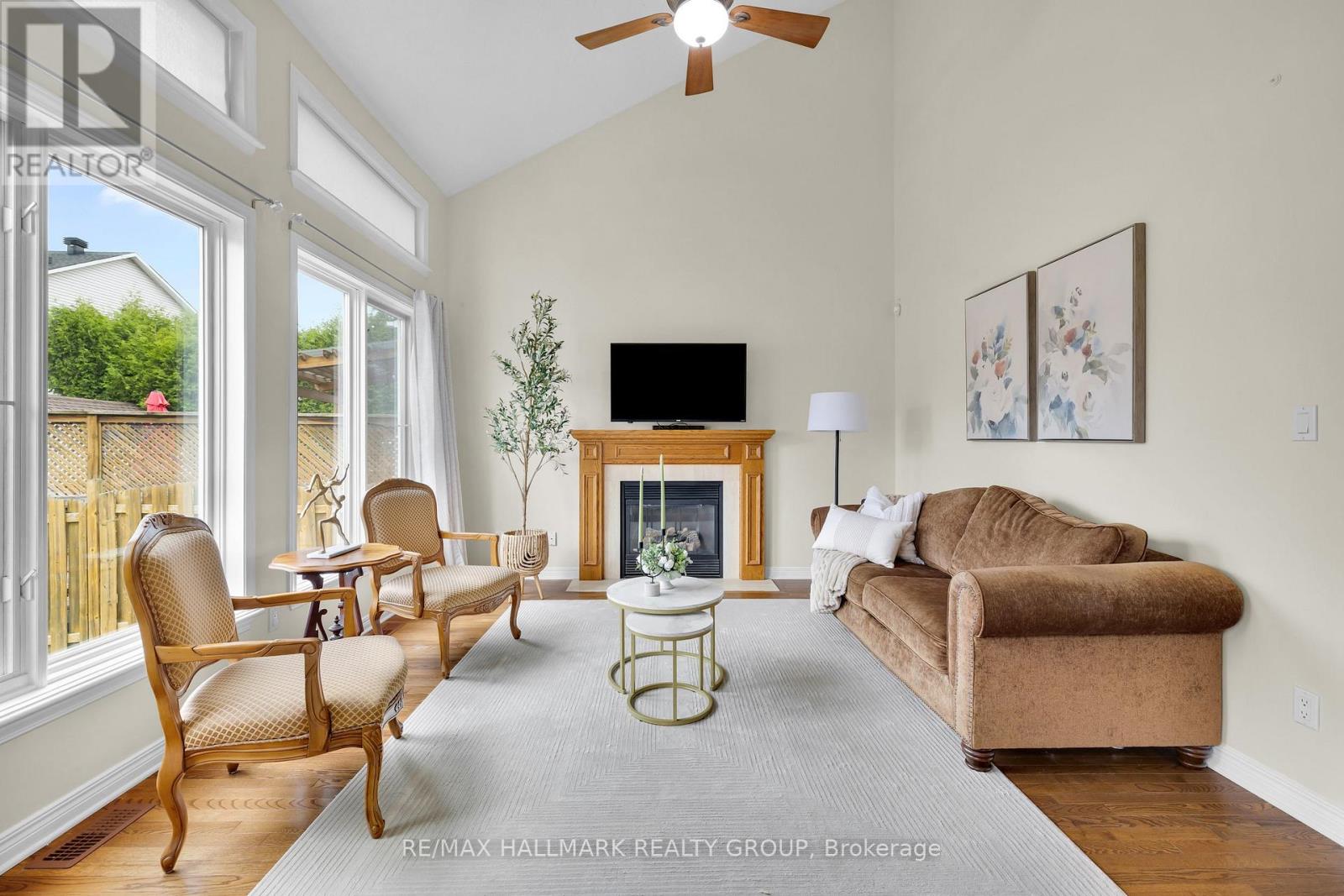 Photo 8 of 1924 Lobelia Way, Ottawa ON