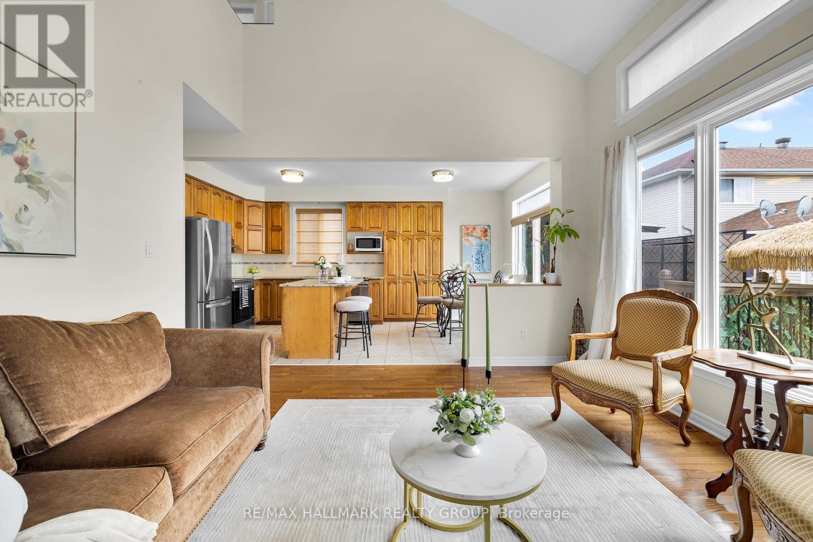 Photo 6 of 1924 Lobelia Way, Ottawa ON