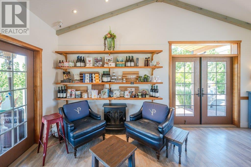  5381 97 Highway, Oliver