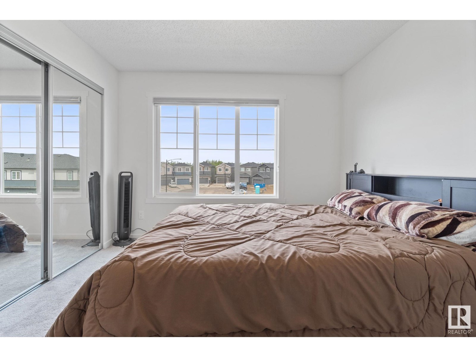 Photo 14 of 22727 84 Av Nw, Edmonton AB