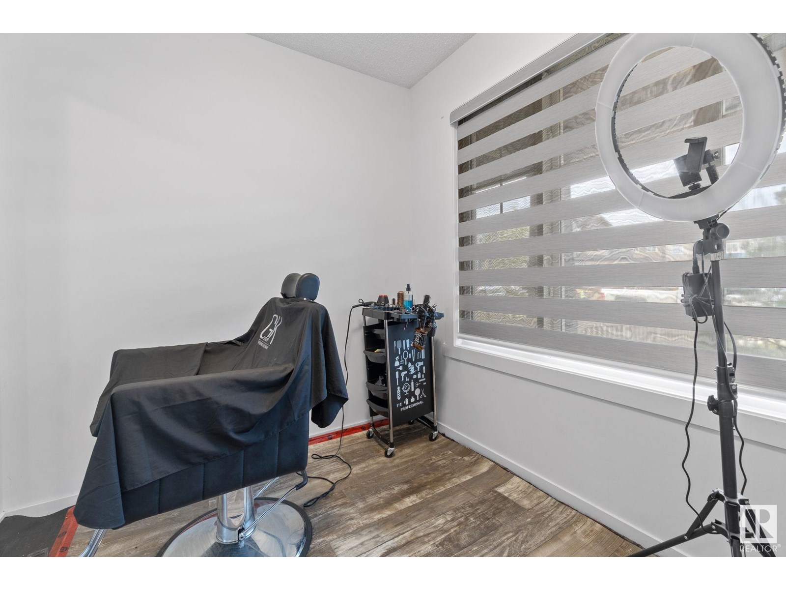 Photo 21 of 22727 84 Av Nw, Edmonton AB