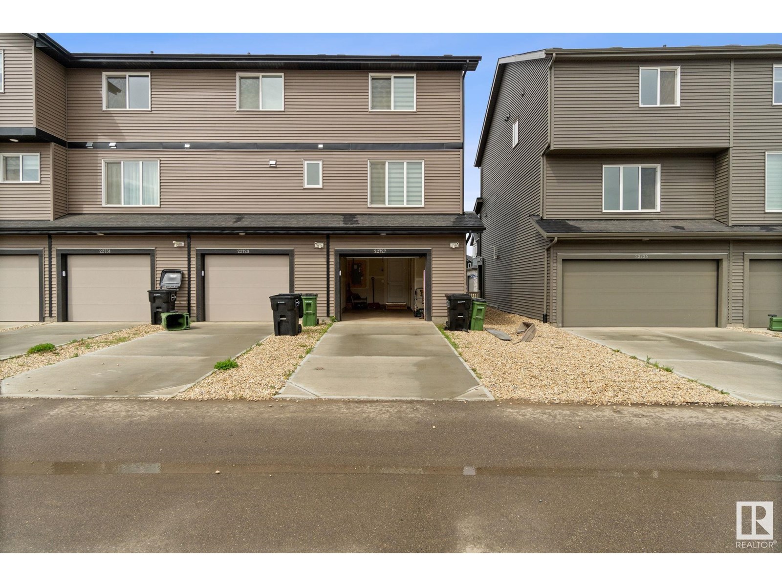 Photo 28 of 22727 84 Av Nw, Edmonton AB